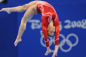 爱游戏在线登录入口-国际赛事转播合作扩大赛事全球影响力，赛事转播技术