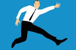 爱游戏-安德森的转会操作被认为是俱乐部现代化管理的体现，安德森 足球